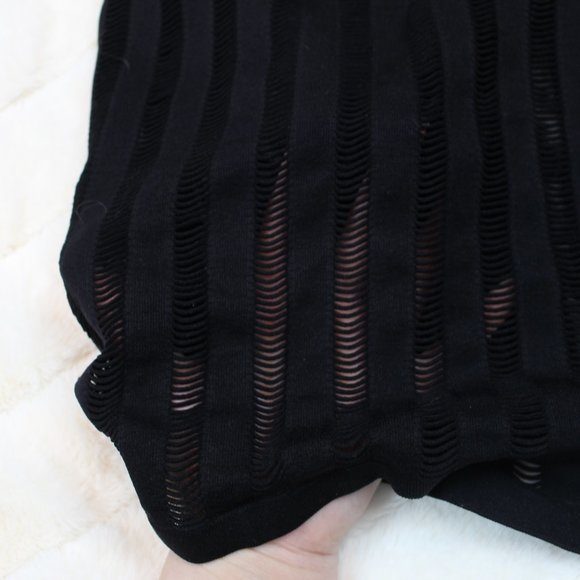 Thick Mesh Top - Picture 2 of 3